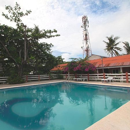 Oyo 853 Malapascua Beach And Dive Resort Ngoại thất bức ảnh