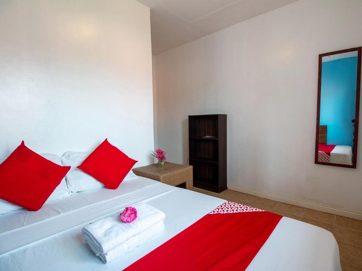 Oyo 853 Malapascua Beach And Dive Resort Ngoại thất bức ảnh
