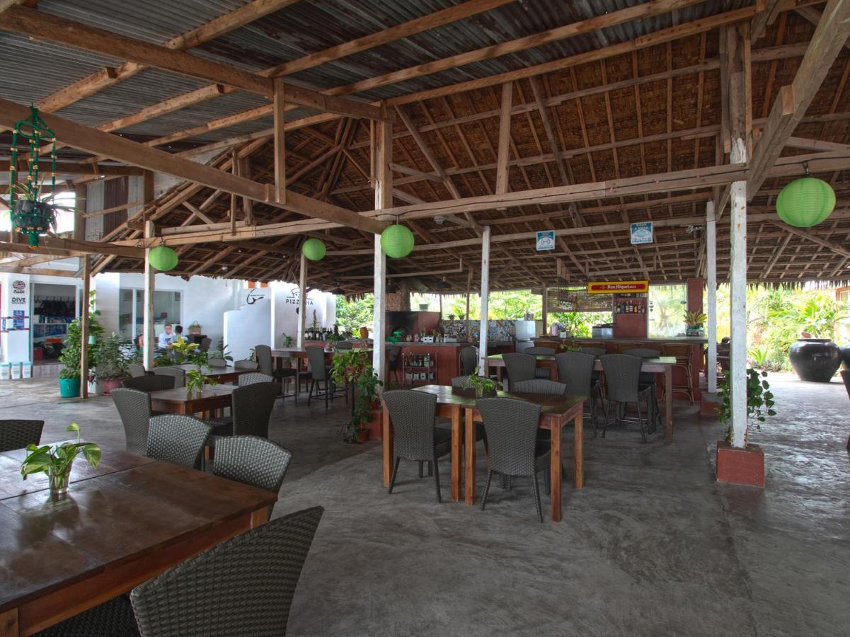 Oyo 853 Malapascua Beach And Dive Resort Ngoại thất bức ảnh